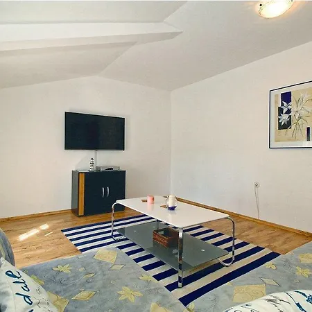 One-bedroom In V