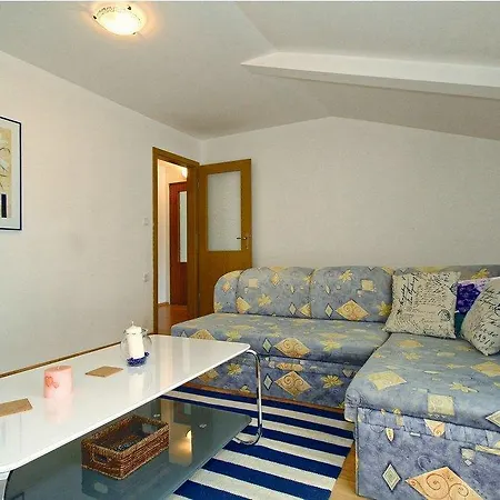 One-bedroom In V *