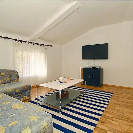 Apartament One-bedroom In V